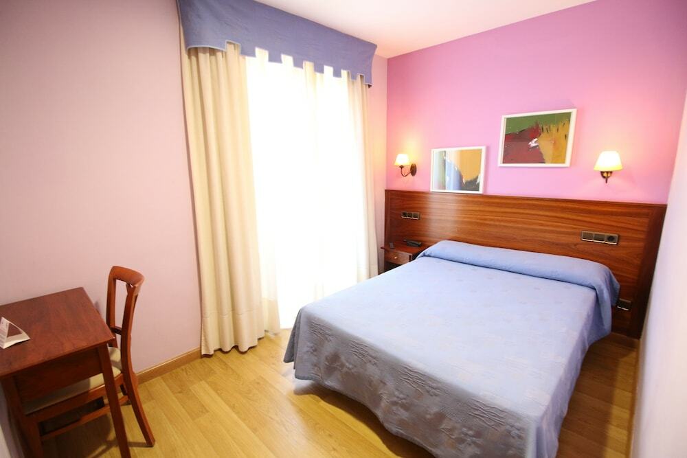 Hotel Los Templarios بونفيراذا المظهر الخارجي الصورة
